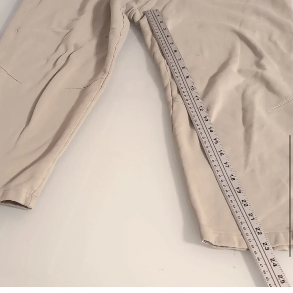 COS Women's Relaxed Fit Khaki Sweatpants
Loungewear Size Large - Picture 6 of 6